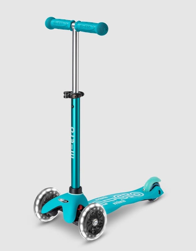 Micro Mini Deluxe LED Scooter